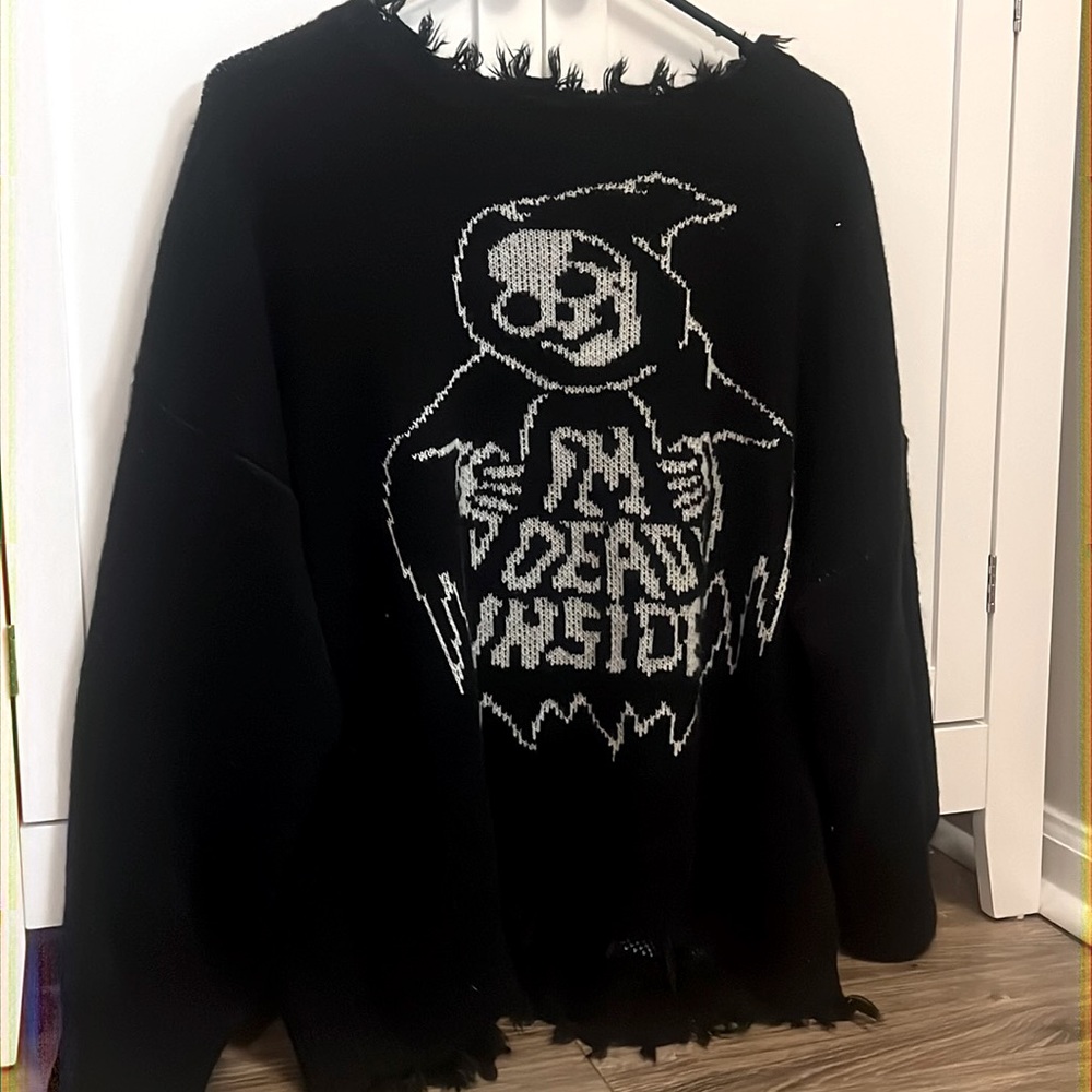 never worn “i’m dead inside” distressed sweater